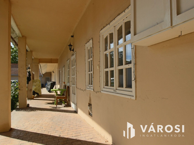 Apartmanház Békéscsaba belvárosában eladó!