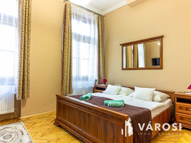 Belvárosi Apartman a Napfény Városában eladó!