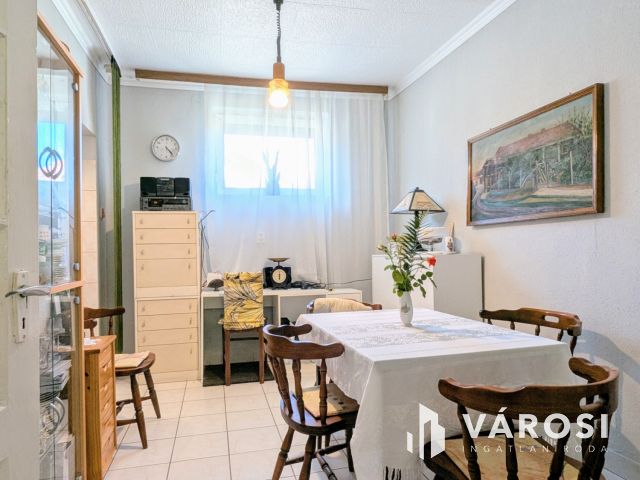 Családi ház gyönyörű kerttel!