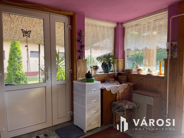 Kis ház nagy kerttel