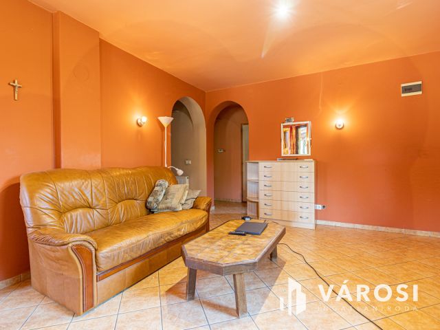 108 m2-es családi ház 1 hektáros területtel Becsehelyen!