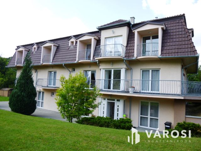 Zalakaroson, 25 szobás Családi ház, Apartmanház!