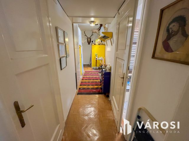 Nagyszerű lakás szenzációs elhelyezkedéssel!