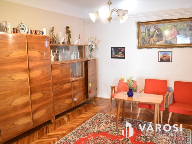 4 szobás családi ház az élővízcsatorna partján!