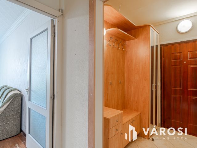 Tabán Babám - kiadó panel lakás -